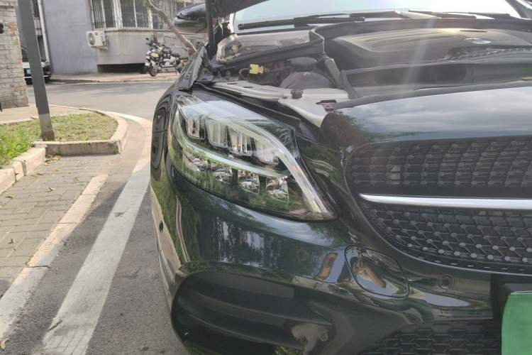 Used Mercedes-Benz C-Class 2021 C 260 L Sport Edition Star Collection Right Front Headlight