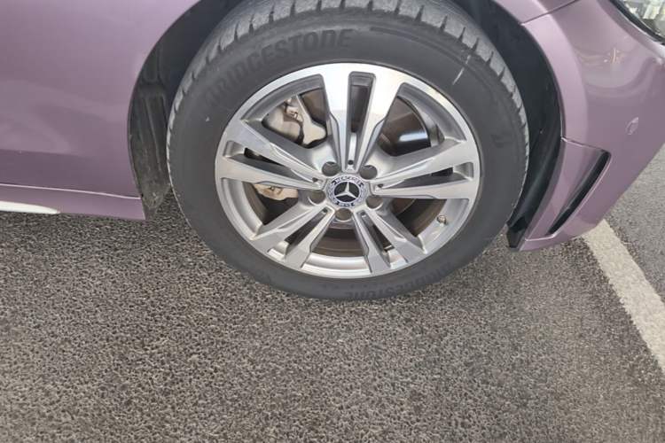 Used Mercedes-Benz C-Class 2021 C 200 L Fashion Edition Sport Version Right Front Wheel Hub