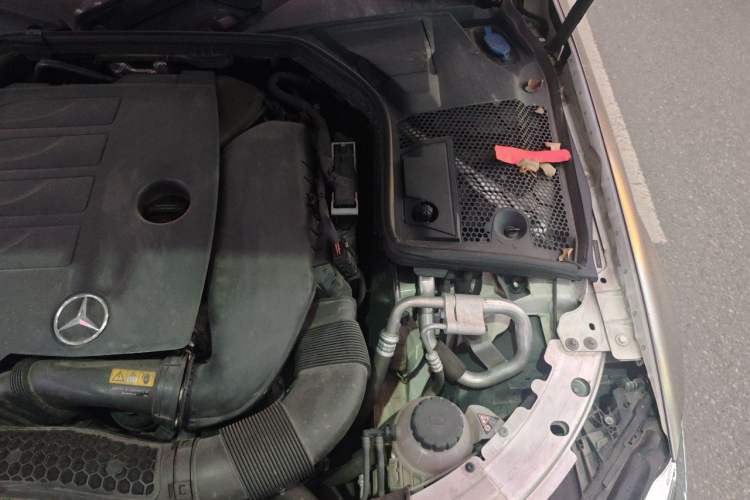 Used Mercedes-Benz C-Class 2021 C 260 L Sport Edition Engine Bay Left