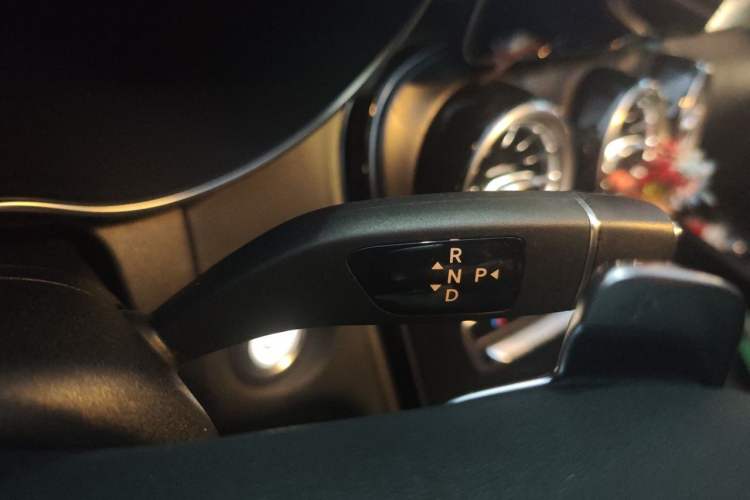 Used Mercedes-Benz C-Class 2021 C 260 L Sport Edition Gear Lever