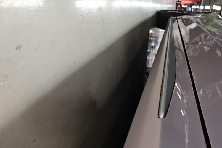 Used Mercedes-Benz C-Class 2021 C 260 L Sport Edition Left Side Sill