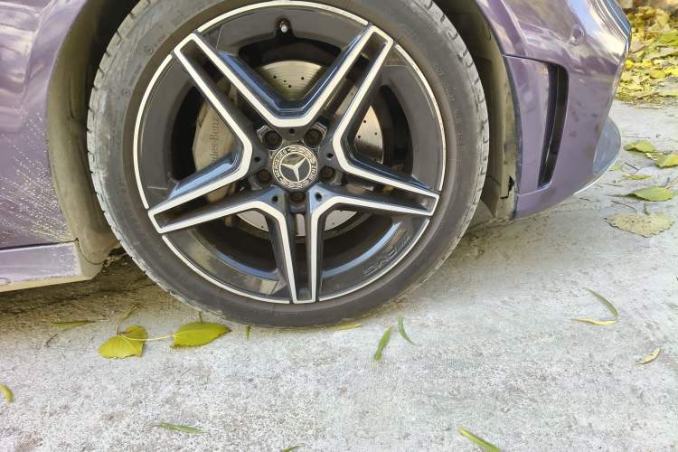 Used Mercedes-Benz C-Class 2021 C 260 Coupe Right Front Wheel Hub