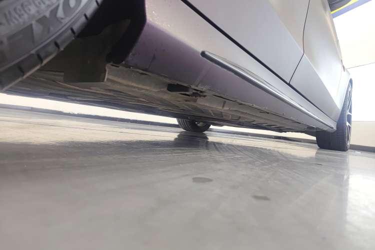 Used Mercedes-Benz C-Class 2021 C 200 L Fashion Edition Sport Version Right Side Sill