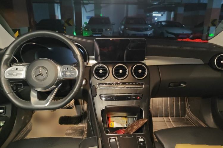 Used Mercedes-Benz C-Class 2021 C 200 L Fashion Edition Sport Version Center Console