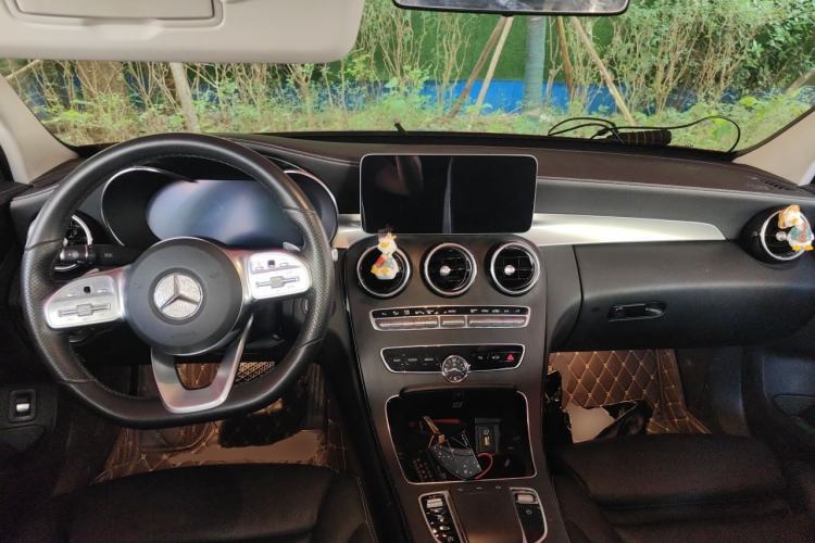 Used Mercedes-Benz C-Class 2021 C 260 L Sport Edition Star Collection Center Console