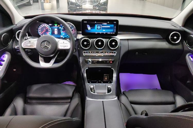 Used Mercedes-Benz C-Class 2021 C 260 L Sport Edition Center Console