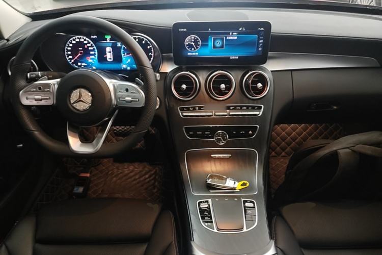 Used Mercedes-Benz C-Class 2021 C 260 L Sport Edition Star Collection Center Console