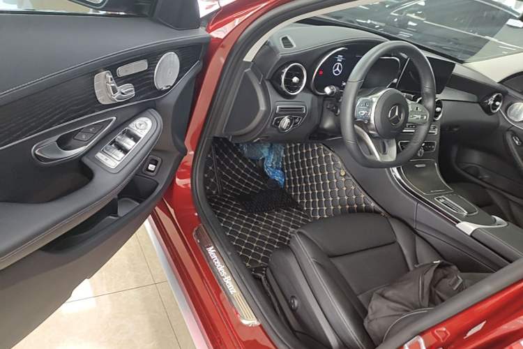 Used Mercedes-Benz C-Class 2021 C 260 L Sport Edition Star Collection Driver Seat