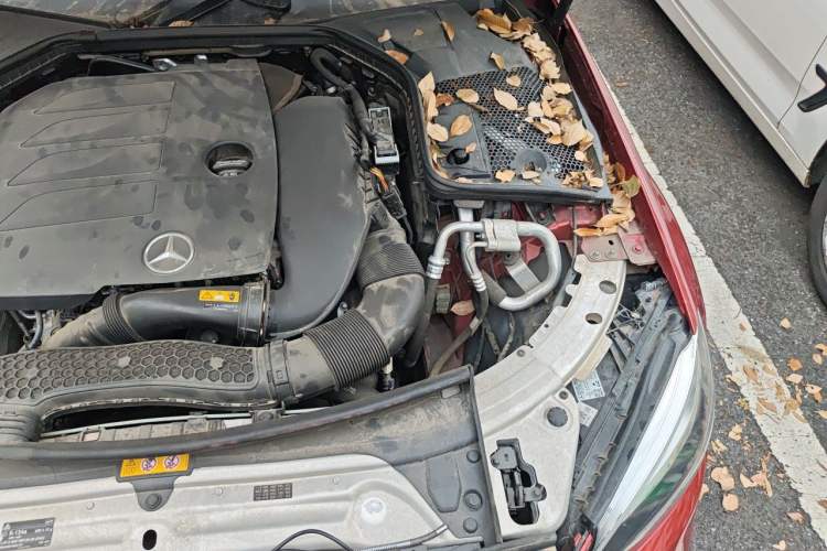 Used Mercedes-Benz C-Class 2021 C 200 L Fashion Edition Sport Version Engine Bay Left