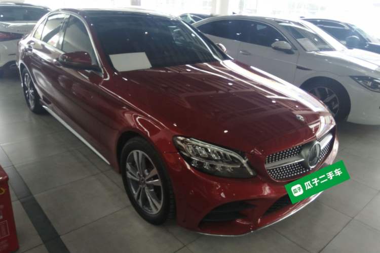 Used Mercedes-Benz C-Class 2021 C 200 L Fashion Edition Sport Version Front Right 45 Deg