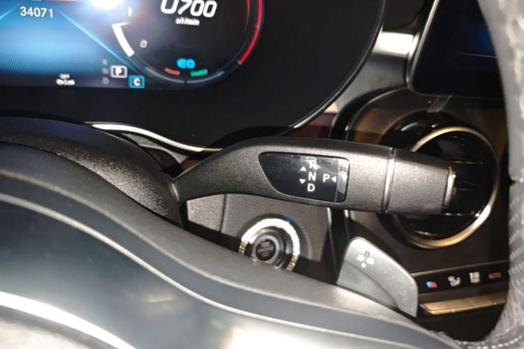 Used Mercedes-Benz C-Class 2021 C 260 L Sport Edition Star Collection Gear Lever