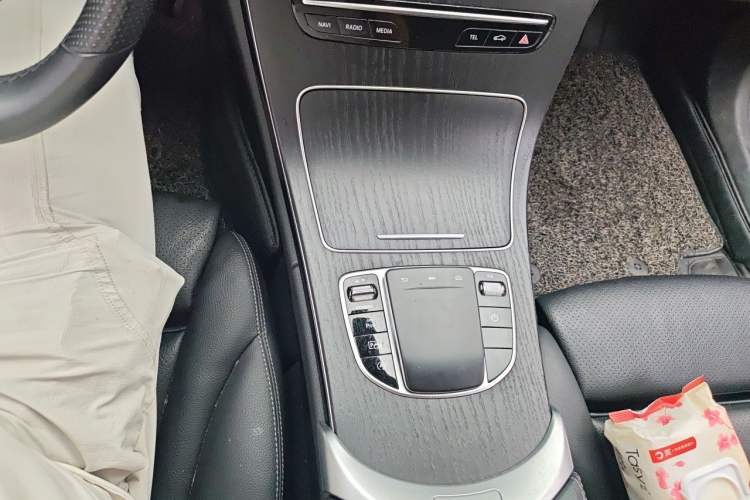 Used Mercedes-Benz C-Class 2021 C 200 L Fashion Edition Sport Version Gear Lever