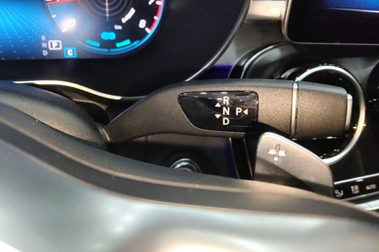Used Mercedes-Benz C-Class 2021 C 260 L Sport Edition Gear Lever