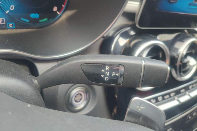 Used Mercedes-Benz C-Class 2021 C 260 Star Edition Gear Lever