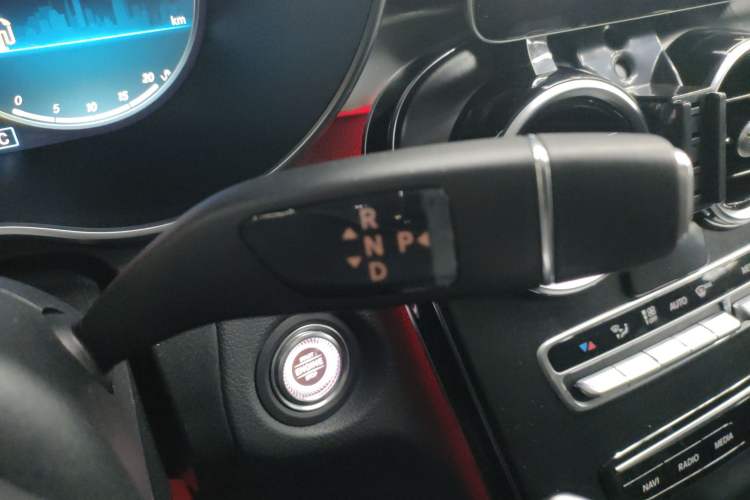 Used Mercedes-Benz C-Class 2021 C 200 L Fashion Edition Sport Version Gear Lever