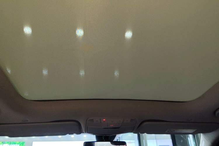 Used Mercedes-Benz C-Class 2021 C 260 L Sport Edition Star Collection Headliner