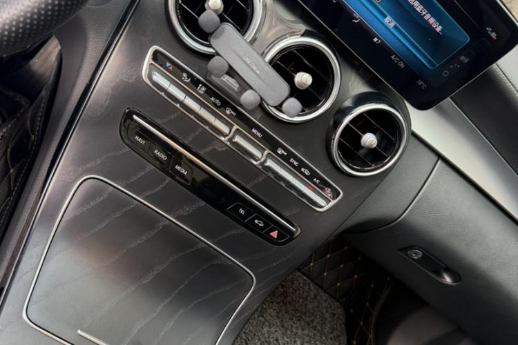 Used Mercedes-Benz C-Class 2021 C 200 L Fashion Edition Sport Version Interior 5