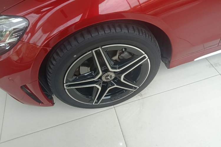 Used Mercedes-Benz C-Class 2021 C 260 L Sport Edition Star Collection Left Front Wheel Hub