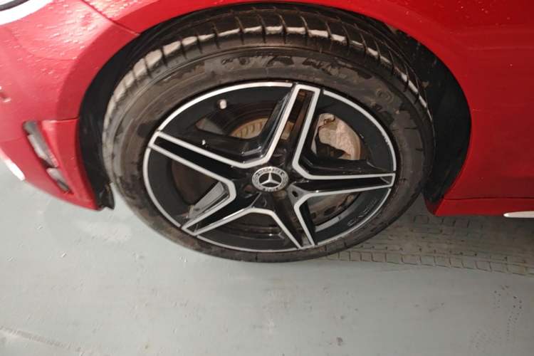 Used Mercedes-Benz C-Class 2021 C 260 L Sport Edition Star Collection Left Front Wheel Hub