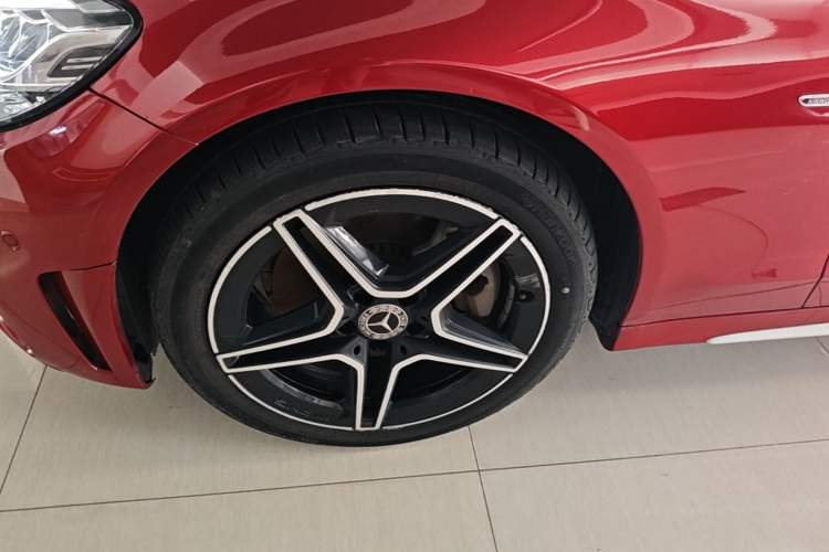 Used Mercedes-Benz C-Class 2021 C 260 L Sport Edition Star Collection Left Front Wheel Hub