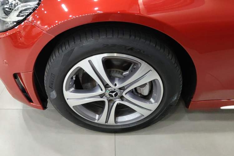 Used Mercedes-Benz C-Class 2021 C 260 L Sport Edition Left Front Wheel Hub