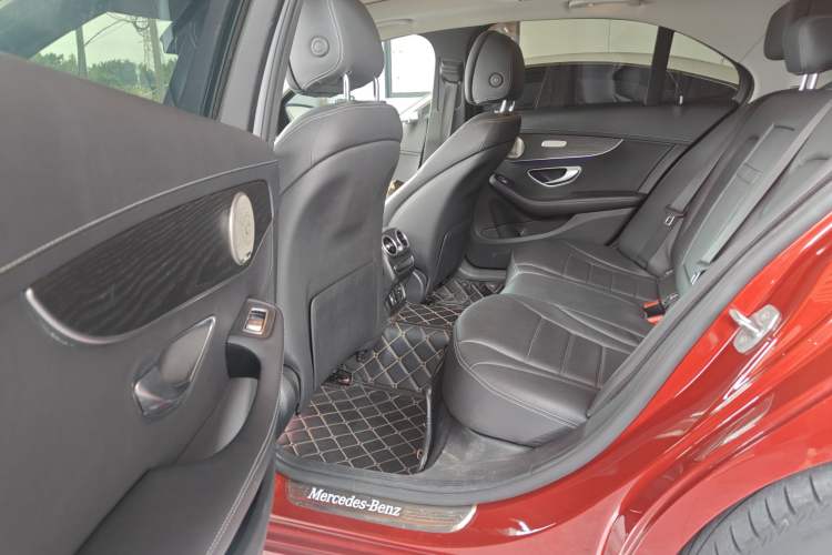 Used Mercedes-Benz C-Class 2021 C 200 L Fashion Edition Sport Version Left Rear Seat