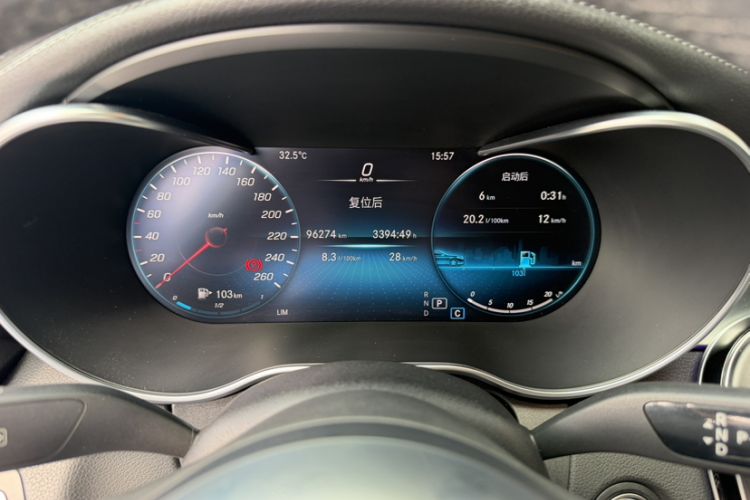 Used Mercedes-Benz C-Class 2021 C 200 L Fashion Edition Sport Version Odometer Close Up