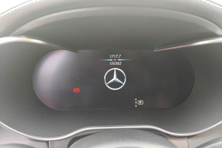 Used Mercedes-Benz C-Class 2021 C 200 L Fashion Edition Sport Version Odometer Close Up