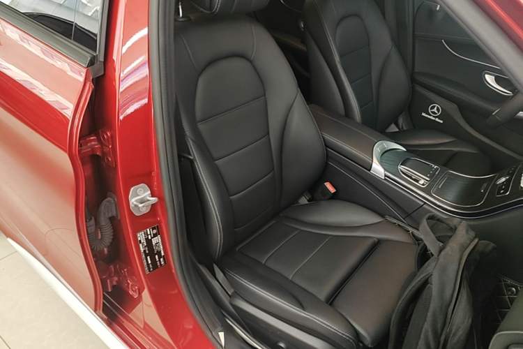 Used Mercedes-Benz C-Class 2021 C 260 L Sport Edition Star Collection Right Front Seat
