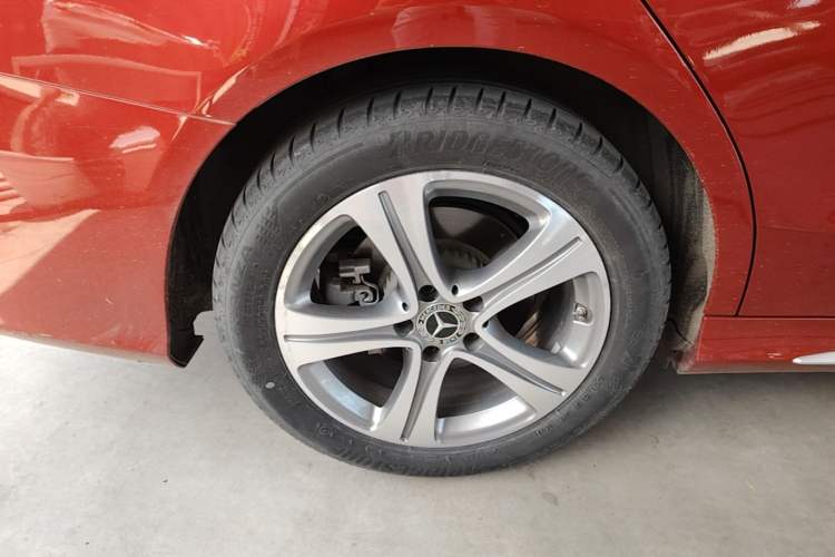 Used Mercedes-Benz C-Class 2021 C 260 L Sport Edition Right Rear Wheel Hub