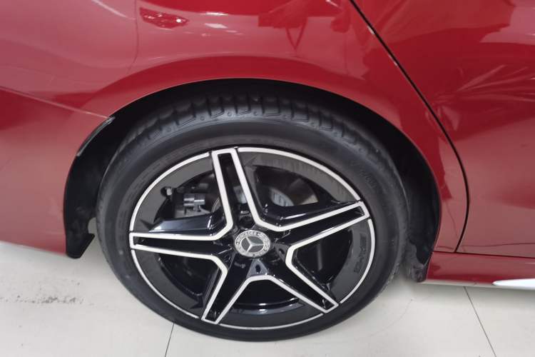 Used Mercedes-Benz C-Class 2021 C 260 L Sport Edition Star Collection Right Rear Wheel Hub