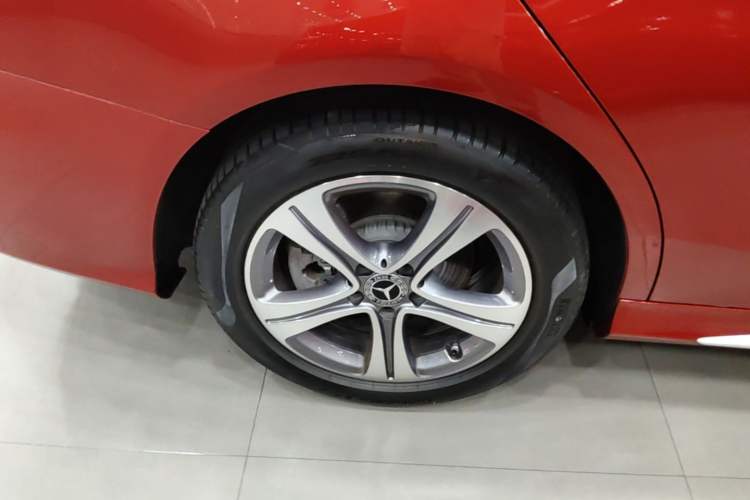 Used Mercedes-Benz C-Class 2021 C 260 L Sport Edition Right Rear Wheel Hub