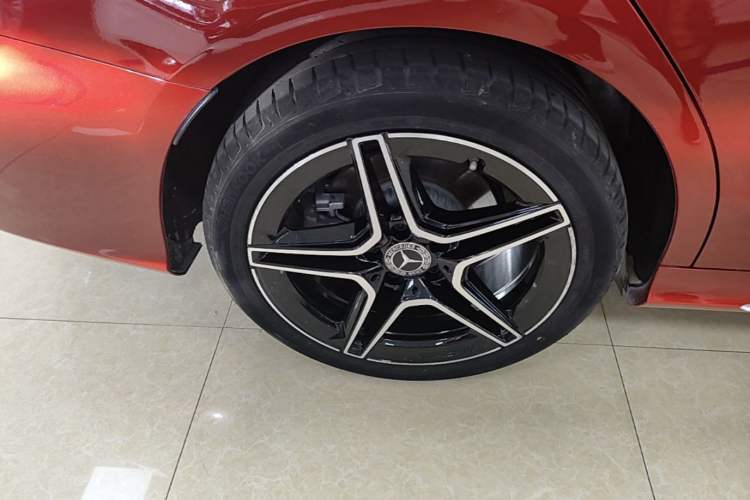 Used Mercedes-Benz C-Class 2021 C 260 L Sport Edition Star Collection Right Rear Wheel Hub