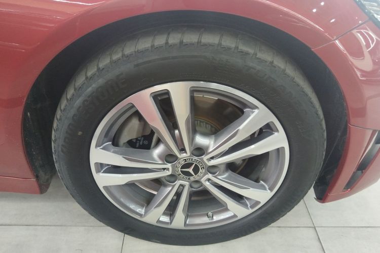 Used Mercedes-Benz C-Class 2021 C 200 L Fashion Edition Sport Version Right Rear Wheel Hub