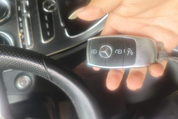 Used Mercedes-Benz C-Class 2021 C 260 L Sport Edition Vehicle Key