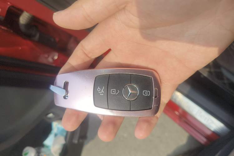 Used Mercedes-Benz C-Class 2021 C 260 Star Edition Vehicle Key