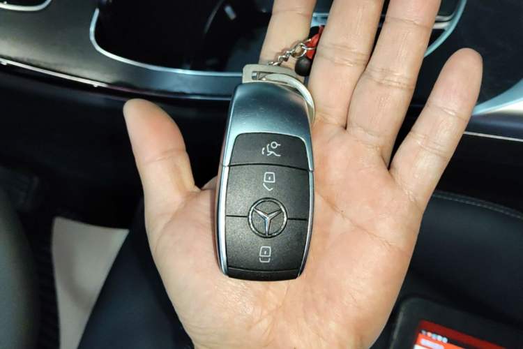 Used Mercedes-Benz C-Class 2021 C 260 L Sport Edition Star Collection Vehicle Key