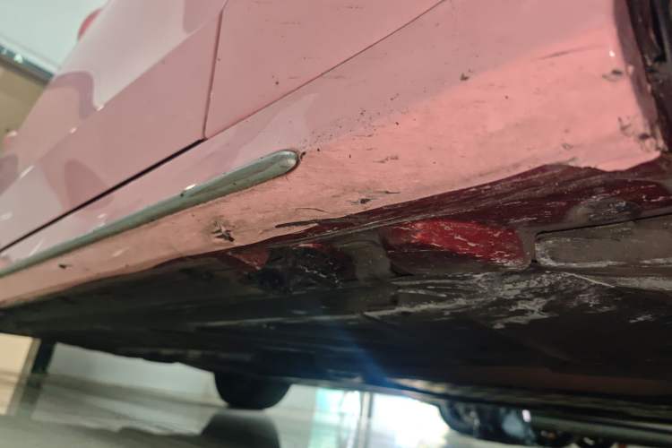 Used Mercedes-Benz C-Class 2021 C 260 L Sport Edition Star Collection Right Side Sill