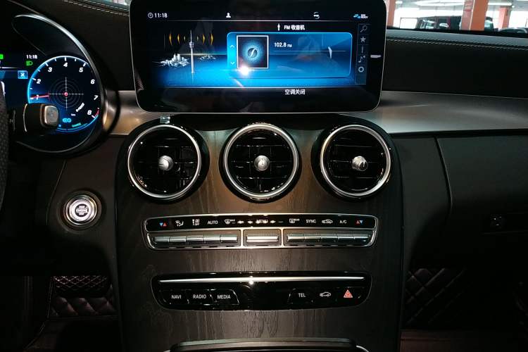 Used Mercedes-Benz C-Class 2021 C 260 L Sport Edition Audio And AC Panel
