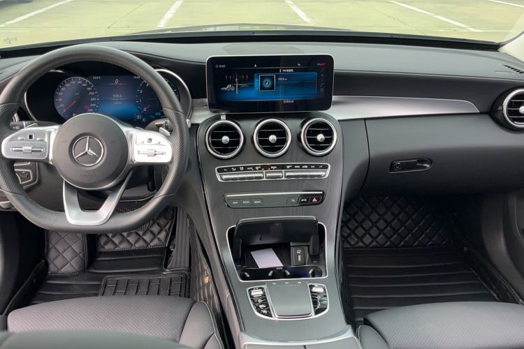 Used Mercedes-Benz C-Class 2021 C 260 L Sport Edition Center Console