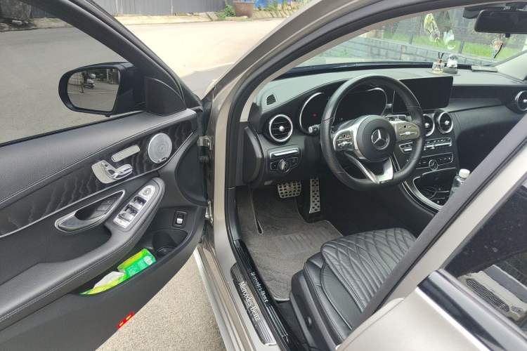 Used Mercedes-Benz C-Class 2021 C 260 L Sport Edition Star Collection Driver Seat