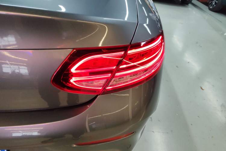 Used Mercedes-Benz C-Class 2021 C 260 Coupe Exterior 6