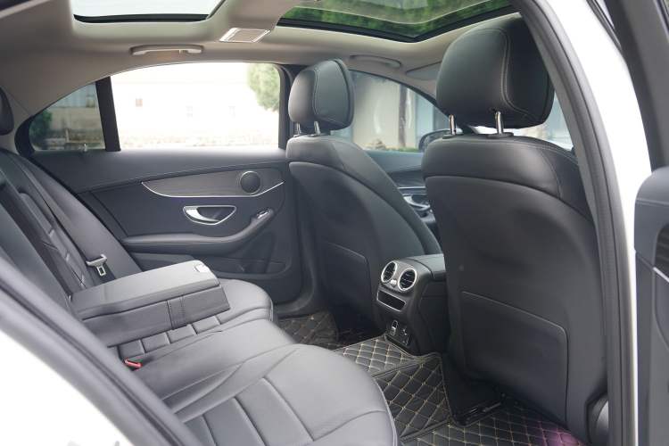 Used Mercedes-Benz C-Class 2021 C 260 L Sport Edition Interior 15