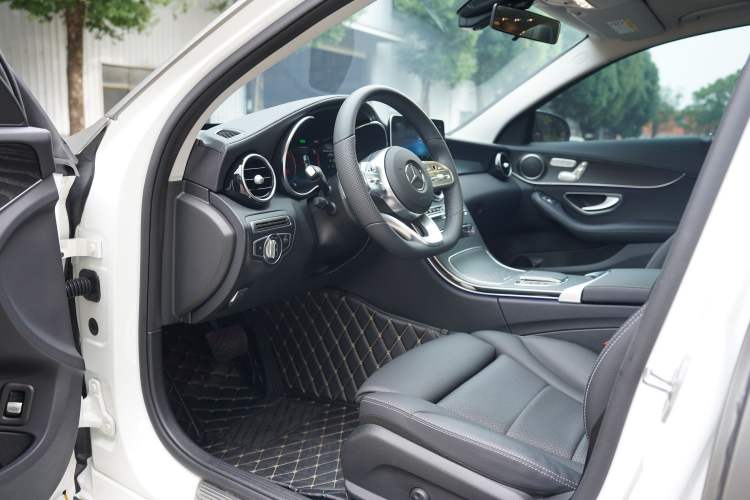 Used Mercedes-Benz C-Class 2021 C 260 L Sport Edition Interior 4