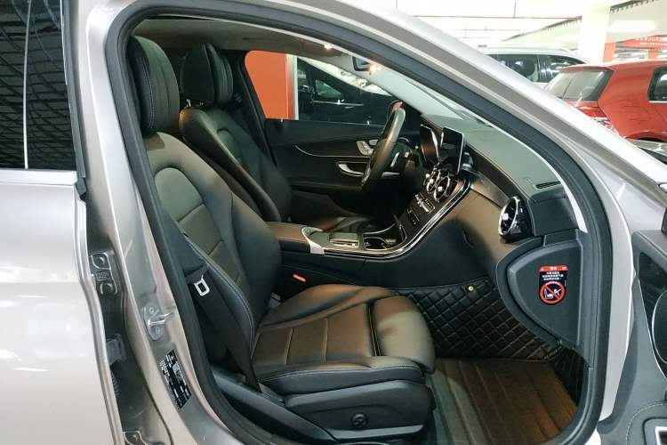Used Mercedes-Benz C-Class 2021 C 260 L Sport Edition Right Front Seat