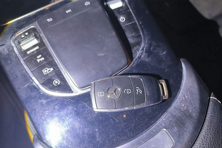 Used Mercedes-Benz C-Class 2021 C 260 Star Edition Vehicle Key