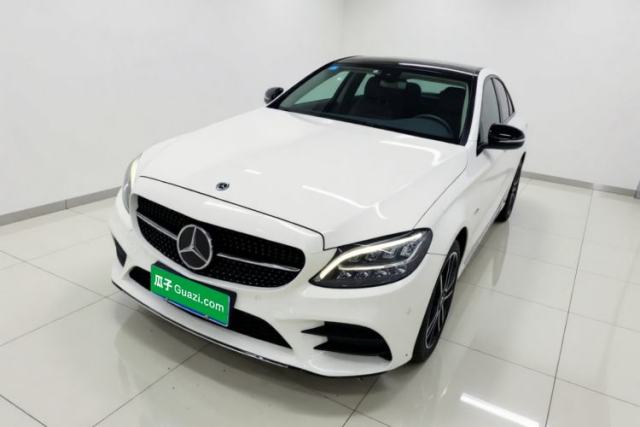 Ojetý Mercedes-Benz C-Class 2021 C 260 L Sport Edition Star Collection
