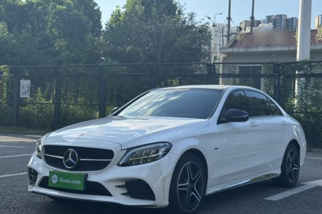 Ojetý Mercedes-Benz C-Class 2021 C 260 L Sport Edition Star Collection