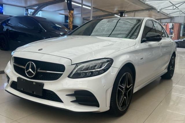 Ojetý Mercedes-Benz C-Class 2021 C 260 L Sport Edition Star Collection