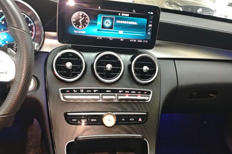 Used Mercedes-Benz C-Class 2021 C 200 L Fashion Edition Sport Version Audio And AC Panel